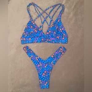 Kulani Kinis Bombshell Beach Bikini top + bottom